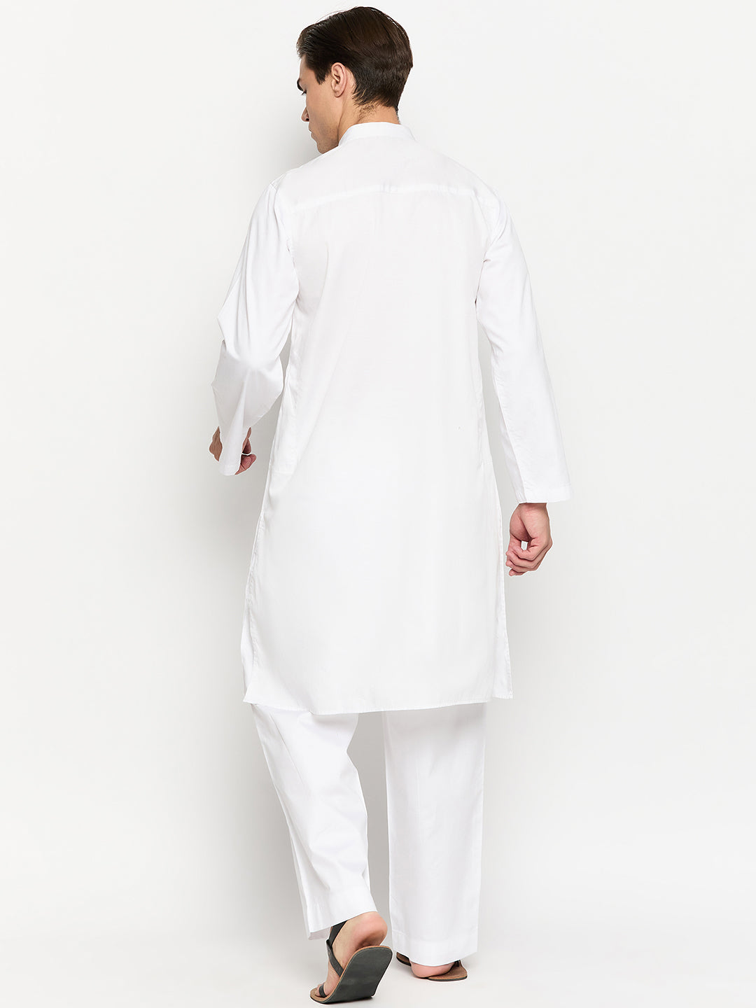 Men’s White Embroidered Kurta Pajama Set